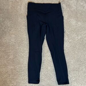 Athleta Salutation Stash Pocket 7/8 Tight